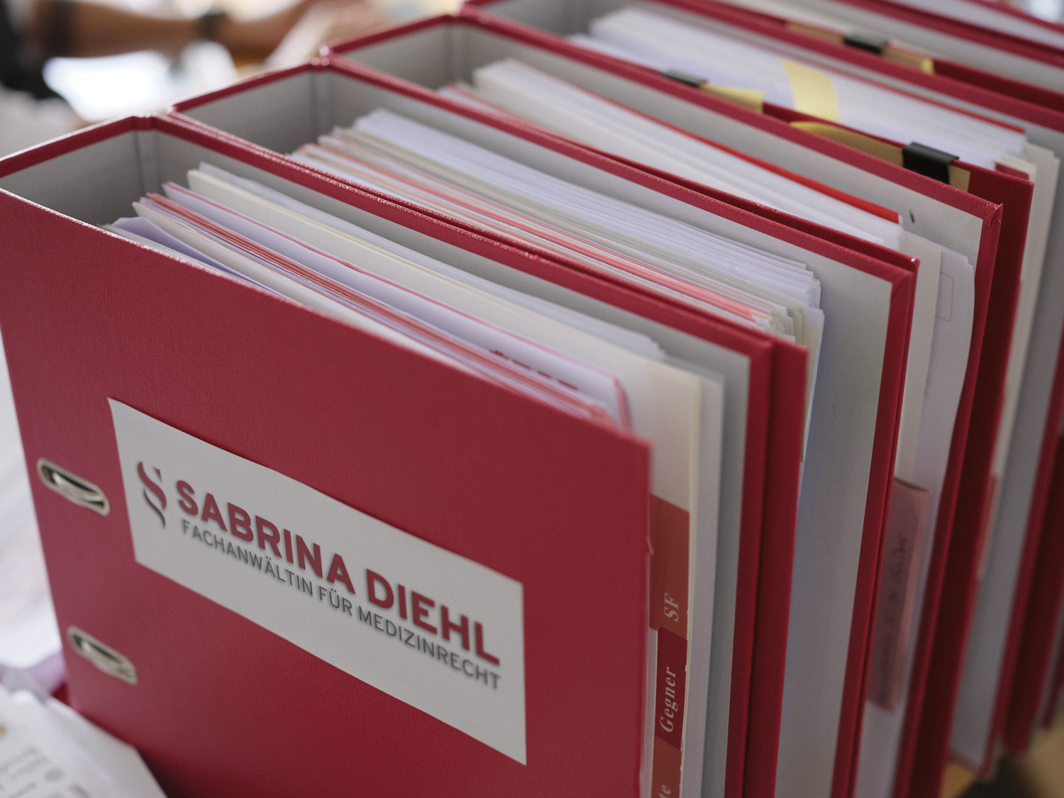 BGH Urteil vom 11.11.2014 – VII ZR 76/13 – Das Verhältnis zwischen gerichtlich eingeholter Sachverständigengutachten zu Privatgutachten